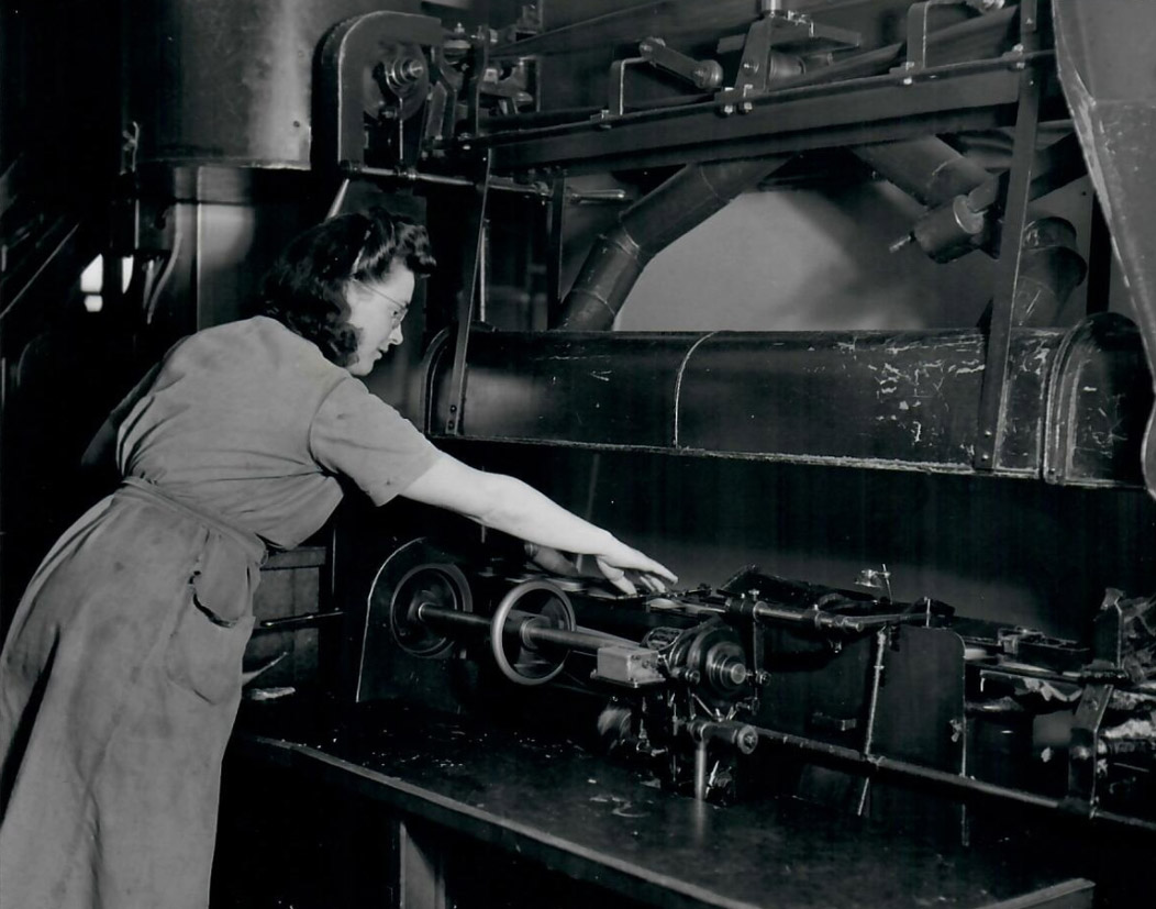 Kvinnlig industriarbetare 1940-tal