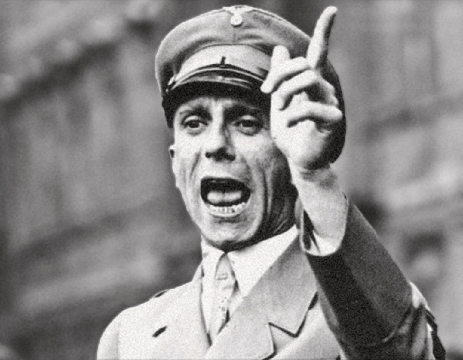 Goebbels håller tal.
