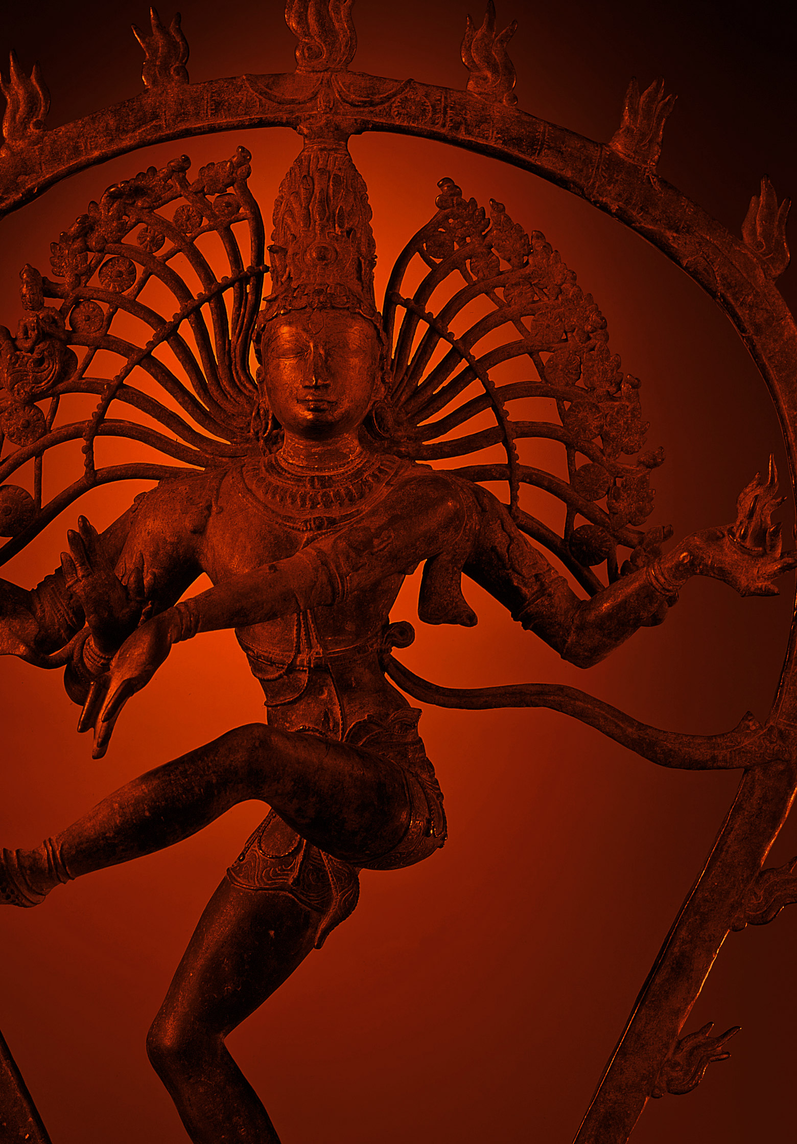 Shiva dansar i en cirkel av eld.