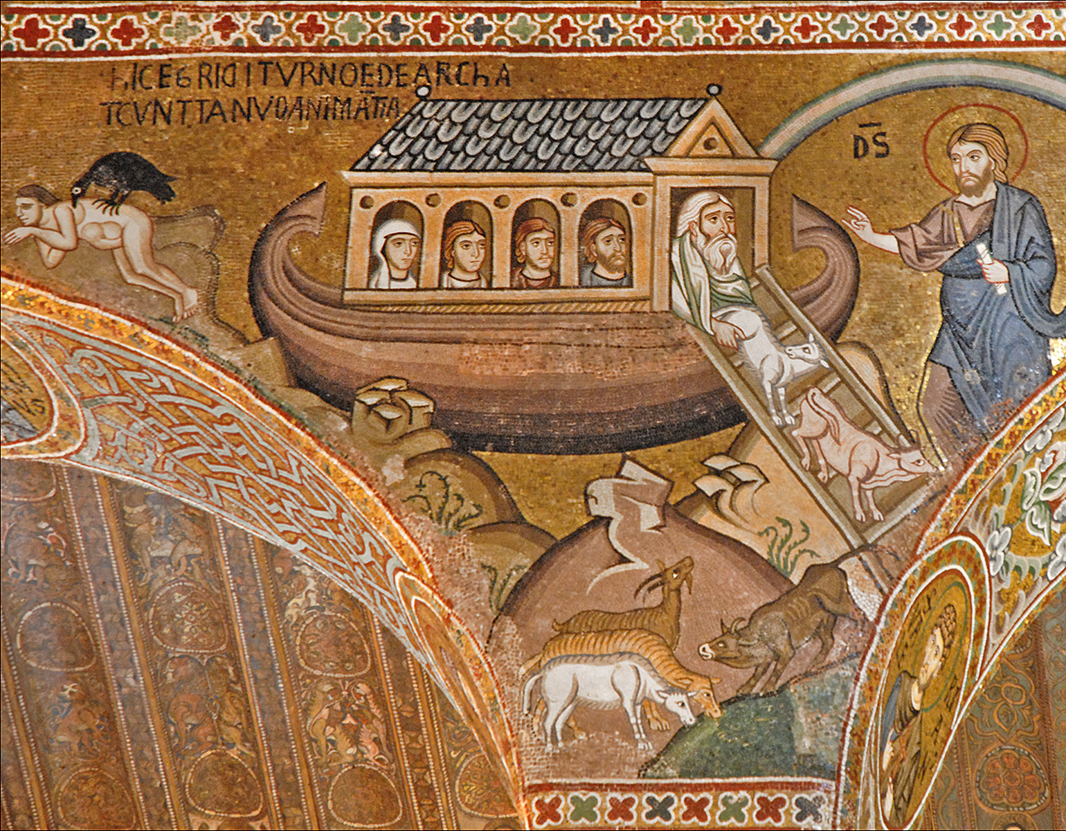 Djur som lastas på en stor båt.