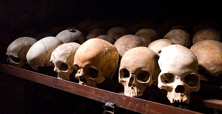 Dödskallar efter folkmordet i Rwanda