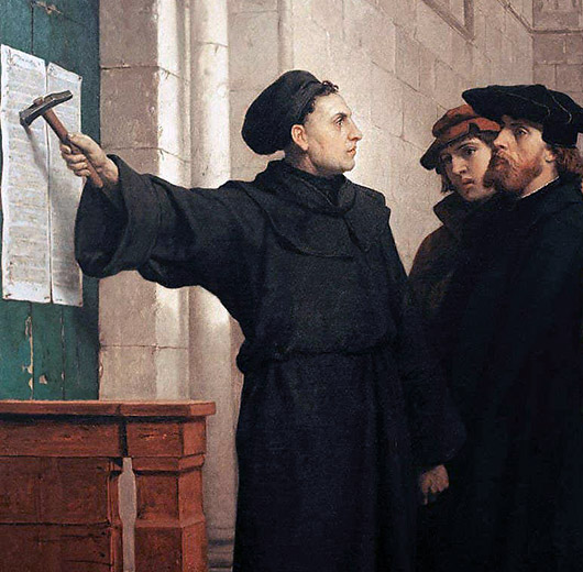 Luther vid kyrkoporten