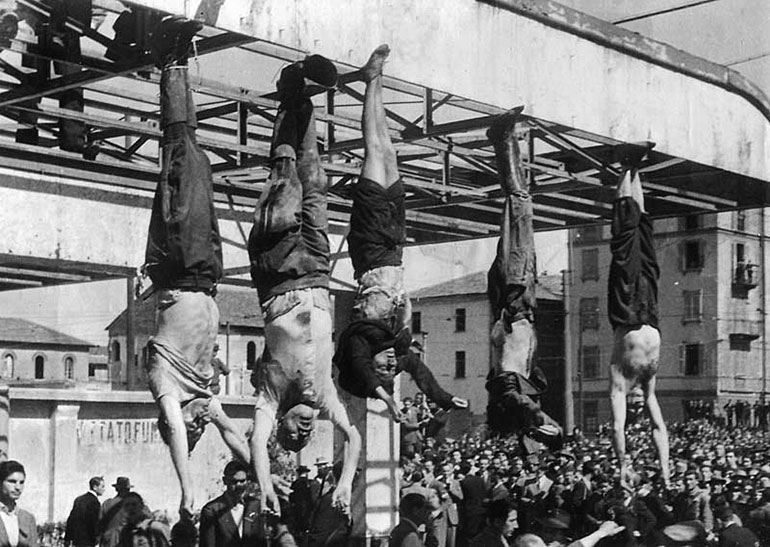Mussolini_Piazzale_Loreto-1945