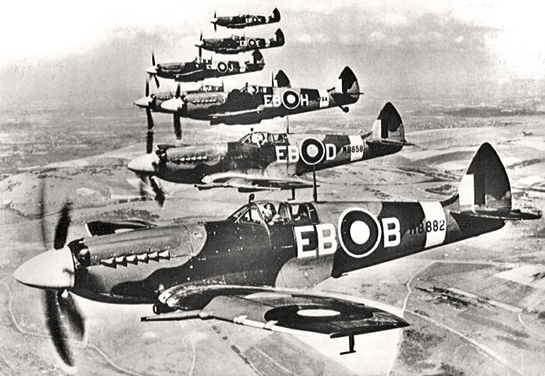 Spitfires över England